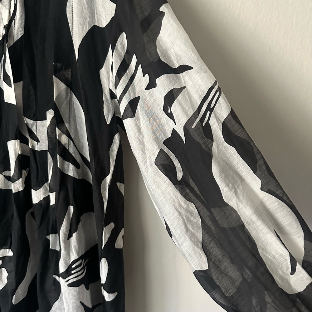 H&M Floral Flowy Long Sleeve Mini Dress in Black and White Small - Picture 8 of 11